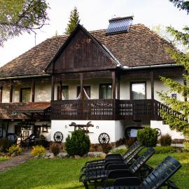 Behív-Lak, hotell sihtkohas Medişoru Mic