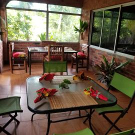 Sea Breeze Village Lodge, hotel v destinácii Winneba