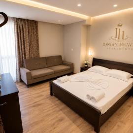IONIAN HEAVEN APARTMENTs, hotel in Sarandë