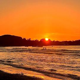 Dolphin Apt & Studios -Near the Beach, hotel di Roda