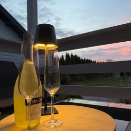 Domki u Izabeli niedaleko Darłowa, hotel in Rusko