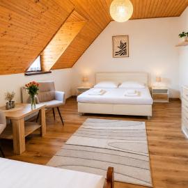 Koliba U zbojníkov, hotel in Veľká Lomnica
