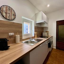 L'essentiel Gare d'Oullins - 3 chambres - 15 min de Lyon, hotel a Oullins