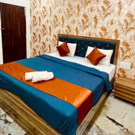 Yash Residency Lodging And Boarding, hotel em Ulhāsnagar