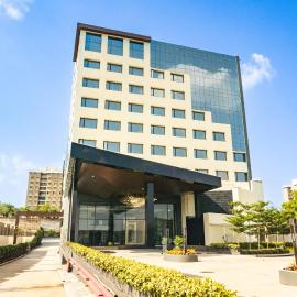 Pride Plaza Indore, hotel u gradu Indore