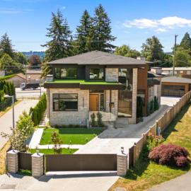 6BR Spacious Luxury Villa - Theatre, Sauna & Games، فندق في سوري