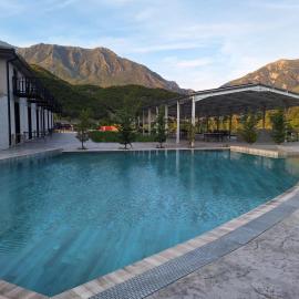 Lumi i Bardhe Hotel & Restaurant, hotel v destinácii Kuç