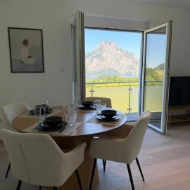 Apartment am Traunsee mit Panorama Seeblick 2, hótel í Traunkirchen