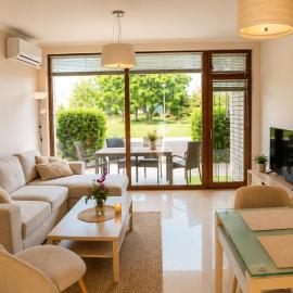 Guest House Forest 20، فندق في بالشيك
