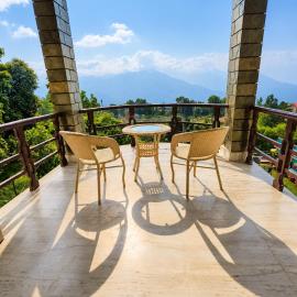 5BHK Stay in Kud Near Patnitop The Royal Villa, viešbutis mieste Kūd