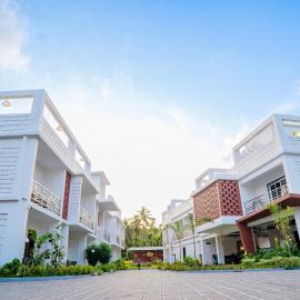 Breeze Inn Beach Resort, hotel Szrivardhanban