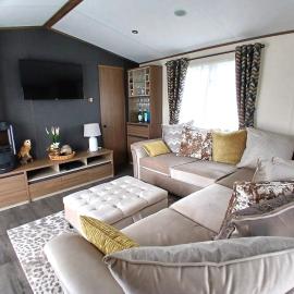 Luxury Mini Lodge - Adults Only - Peaceful Location at Southview