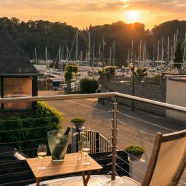 La Maison Rose - Stylish Riverside Gîte Near Dinan, Sleeps 6, Pet-friendly and River Views