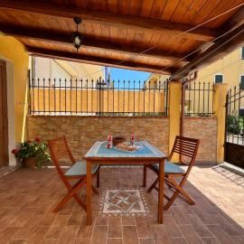 Open Space s'Ollastu con WiFi, Patio e Aria Condizionata