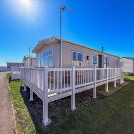 Modern 6 Berth Caravan With Wifi Nearby Pakefield Beach Ref 68028Cr، فندق في لوستوفت