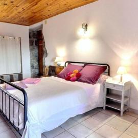 Chambre d'hôtes L'Adrienne, hotel v destinácii Chazeaux