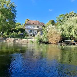 Les rives de Montigny-sur-loing, hotel in Montigny-sur-Loing