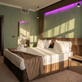 Corniche White City Hotel