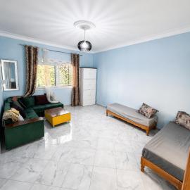 Azure Coast Residence, hotel v destinácii Mostaganem