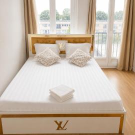 Chambre dans appartement partagé proche de Paris de l'aéroport d'Orly, hotel in Choisy-le-Roi