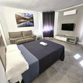 Hotel Velis, хотел в Велес-Малага