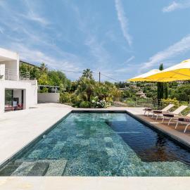 VILLA ARTSY - Fully renovated villa with pool, AC, wi-fi - 8 ppl, Hotel in Vence