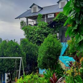 Mist Farm Resort, hotel sa Avanāshi