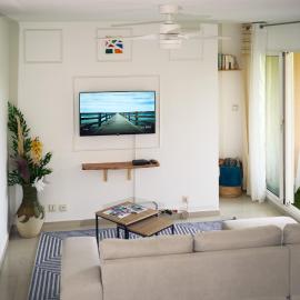 Maison Kanelle - Elegant duplex avec accès plages et casino à pied, hotel a Le Gosier