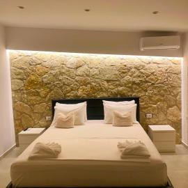 Luciano Rooms