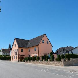 Landgasthof Niebler, hotel en Adelsdorf