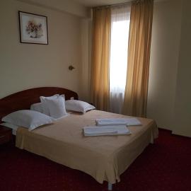 Hotel Iris, hotel u gradu Arad