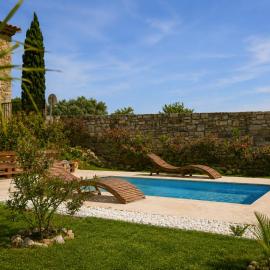 Tournissan L'Auberge du Chateau avec ça piscine