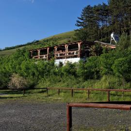 La Hacienda, Hotel in Cheţani
