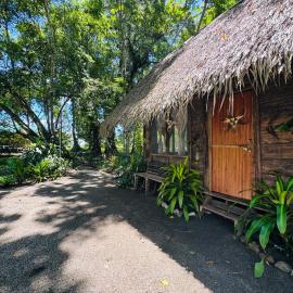 Nawala Eco-hostel, hotel in Termales - agua caliente - nuqui