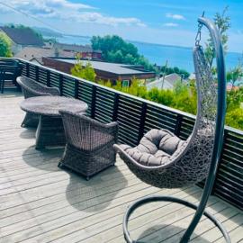 Modern Family House Near Pulpit Rock, hotel in Tau