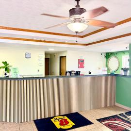 Super 8 by Wyndham Sweet Springs, hotel in Sweet Springs