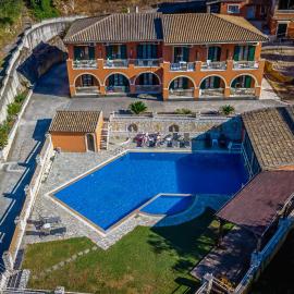 Villa Birlis, hotel a Liapades