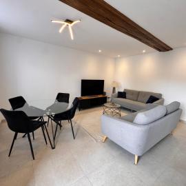 Maison 4 personnes refaite à neuf, hotel a Salbris
