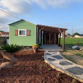 Quinta do Costa de Vilarinho - Casinha do lago、Válegaのホテル