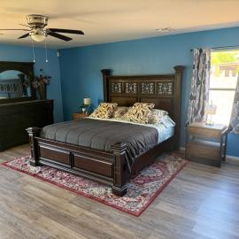 Spacious Beautiful Garden Hideaway with Patio & Grill