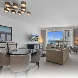 Fontainebleau 2Dbl Queen Bed City plus Ocean View, hotel in Miami Beach