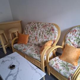 Résidence les jardins secrets, hotel in Romilly-sur-Seine