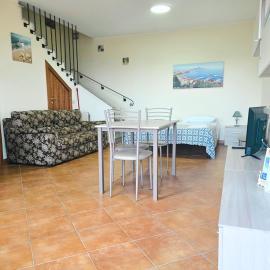Monolocale Aurora, hotel i Acquavella