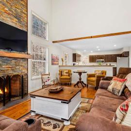 Cherry Tree Lodge, hotel in Black Mountain