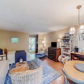 Apple Valley Treetop Villa, hotel in Lake Lure