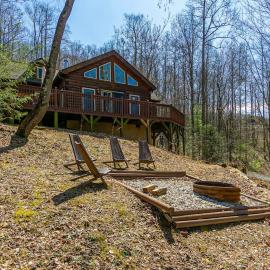 The Lovely Cabin, hotel in Black Mountain