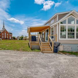 Tiny Charmer, Hotel in Hendersonville