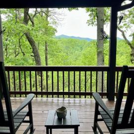 Gold Creek Cottage โรงแรมในแบล็คเมาน์เทน