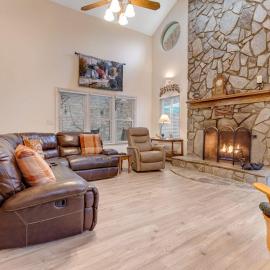 2 Bed 2 Bath Vacation home in Whittier I