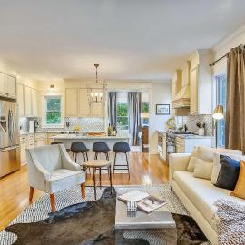 Modern Boston Condo near T